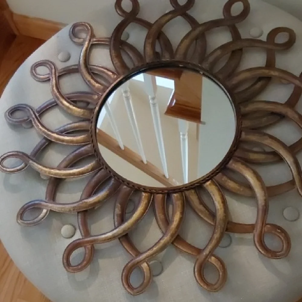 Metal Sunburst Wall Mirror